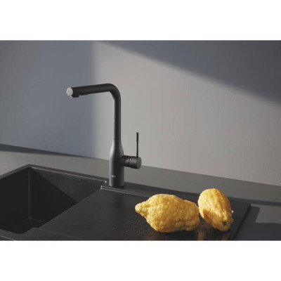 Змішувач для кухні Grohe Essence 30504KF0 чорний Змішувач для кухні Grohe Essence 30504KF0 чорний