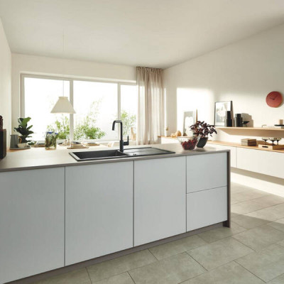 Змішувач для кухні Grohe Eurosmart 305672430 чорний матовий