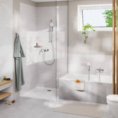 Змішувач для ванни Grohe Cubeo 1018140000 з ручним душем, хром Змішувач для ванни Grohe Cubeo 1018140000 з ручним душем, хром