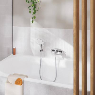 Змішувач для ванни Grohe Cubeo 1018140000 з ручним душем, хром Змішувач для ванни Grohe Cubeo 1018140000 з ручним душем, хром