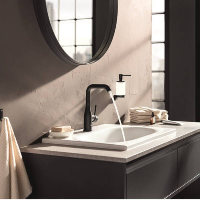 Змішувач для раковини Grohe Essence 24177KF1 L чорний Змішувач для раковини Grohe Essence 24177KF1 L чорний