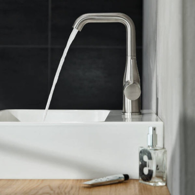 Змішувач для раковини Grohe Essence 24174DC1 суперсталь