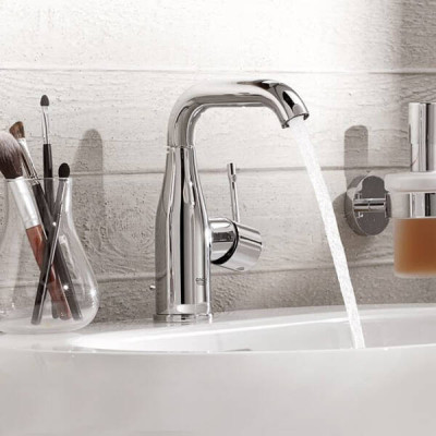 Змішувач для раковини Grohe Essence 23463001 хром