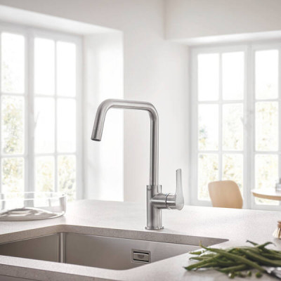Змішувач для кухні Grohe Eurosmart 30567DC0 U-вилив, суперсталь матова Змішувач для кухні Grohe Eurosmart 30567DC0 U-вилив, суперсталь матова