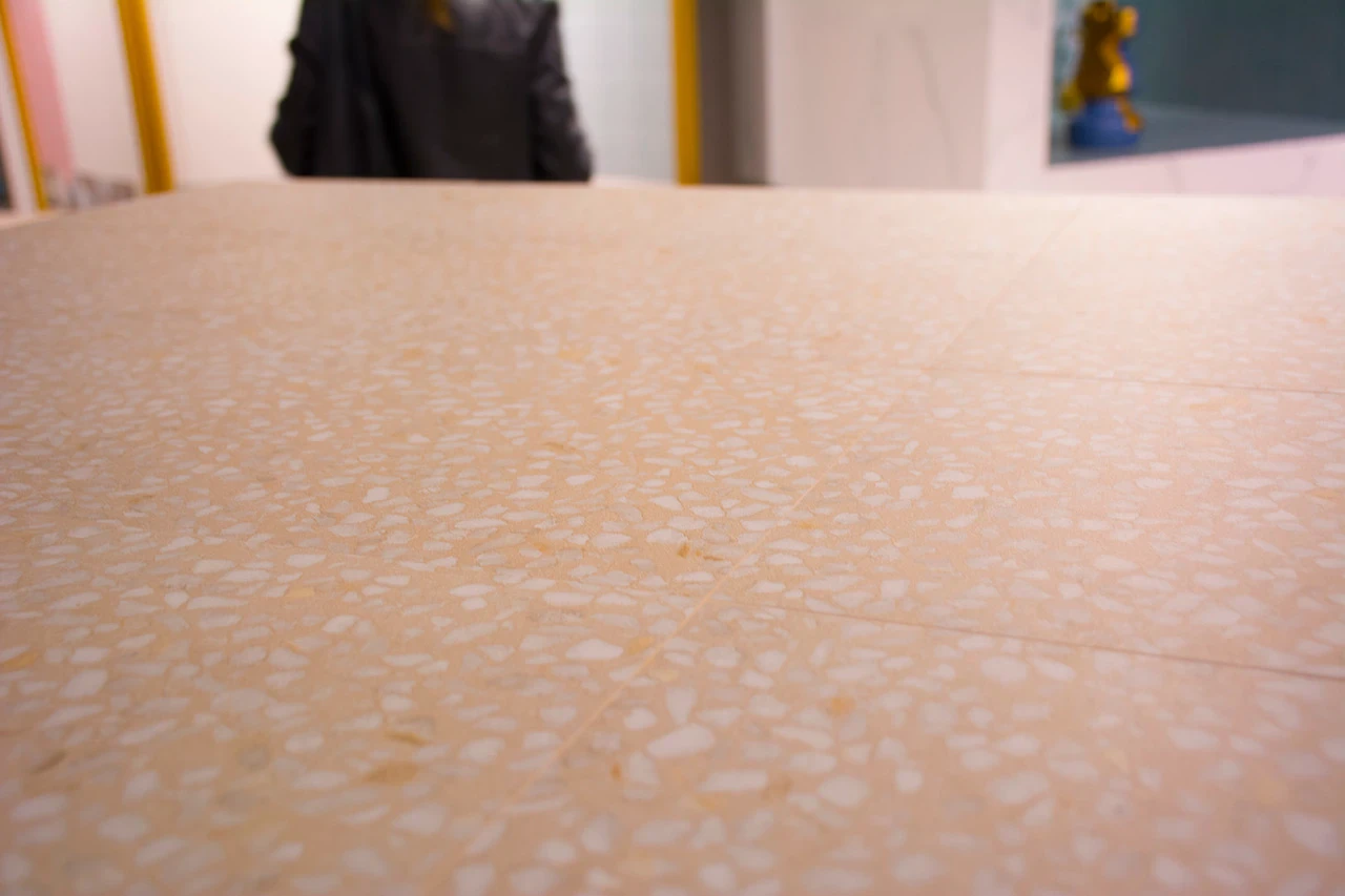 Плитка керамогранітна Farnese Amalfi-R Crema RECT 293x293x8,2 Vives Плитка керамогранітна Farnese Amalfi-R Crema RECT 293x293x8,2 Vives